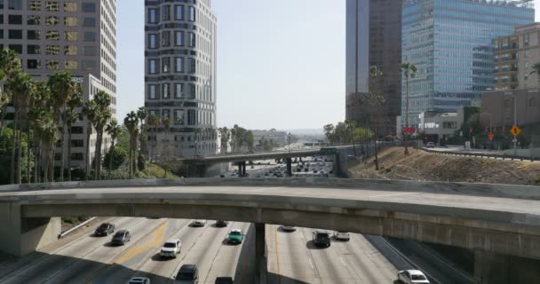 로스앤젤레스 다운타운의 고속도로 — 비디오