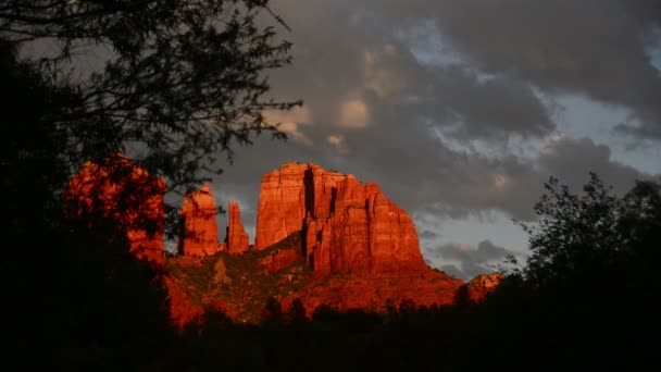Sedona Cathedral Rock Clouds Bij Sunset Arizona Southwest Usa — Stockvideo