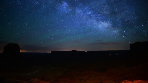 Anıt Vadisi Samanyolu Galaksisi Navajo Ulusu Arizona Utah Güneybatı Abd — Stok video