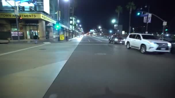 Kaliforniya Brea Bulvarı Nda Hollywood Bulvarı Sürücü Gecesi — Stok video