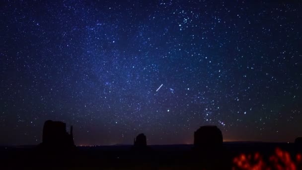 Monument Valley Melkweg Galaxy Dolly Time Lapse — Stockvideo