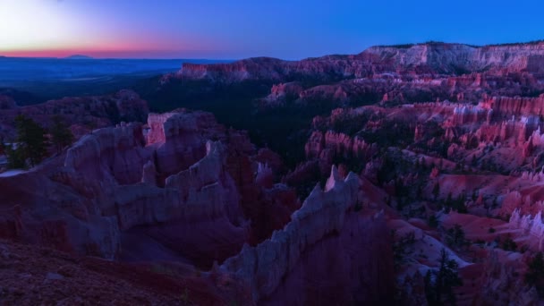 Bryce Canyon National Park Sonnenaufgang Zeitraffer Hoodoos Nacht Zum Tag — Stockvideo