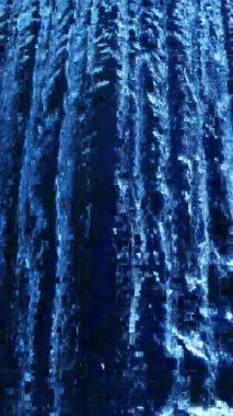 Güzel Şelale 'nin yakın çekim sakin döngü görüntüleri