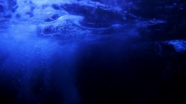 Primo Piano Tranquillo Filmato Bubbles Rising Underwater — Video Stock