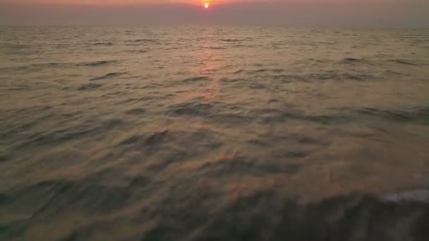 Costa Califórnia Hermosa Beach Sunset Aerial Shot Forward Inclinar — Vídeo de Stock