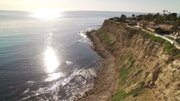 パロヴェルデス アグア アマルガ キャニオン サンセット空中ショットカリフォルニア海岸線左回転 — ストック動画