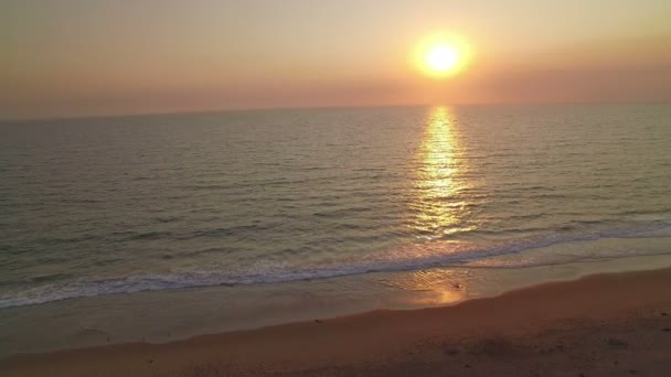 California Coast Hermosa Beach Sunset Aerial Shot Tracking Right — Vídeos de Stock