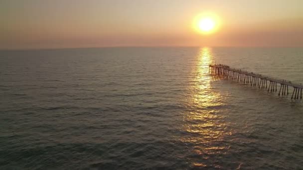 Hermosa Beach Pier Sunset Aerial Shot California Coast Girar Derecha — Vídeos de Stock