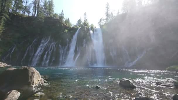 Burney Falls Mist Waterfalls Shasta California Wide Shot — Stok Video