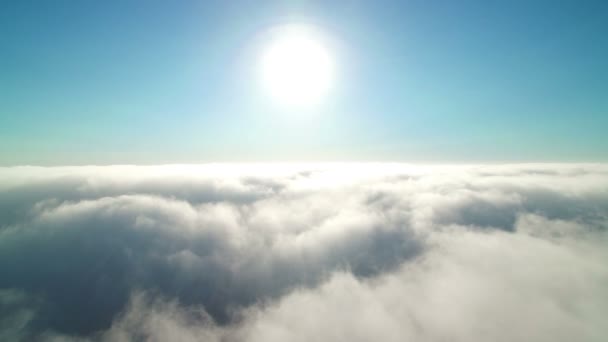 Über Himmlischen Wolken Luftaufnahme Der Meeresschicht Rückwärts — Stockvideo