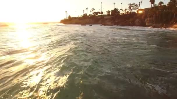 Laguna Beach Punto Inspiración Sunset Waves Aerial Shot California Coast — Vídeos de Stock