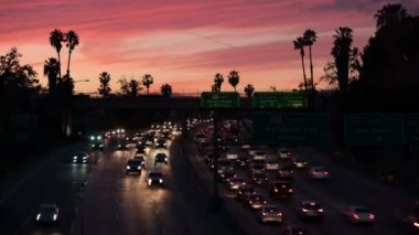 Los Angeles 101 Otoyolu Hill Caddesi Gün batımı Trafik Süreleri Hızı