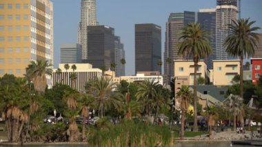 Sunset 'teki MacArthur Park' tan Los Angeles Şehir Merkezi