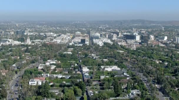 Beverly Hills Cityscape Luchtfoto Afdaling — Stockvideo