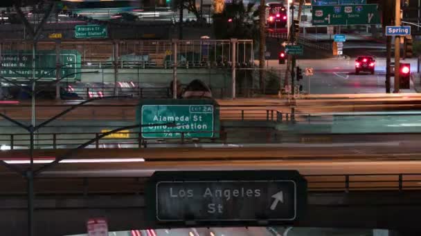 Los Angeles 101 Freeway Spring Street Telephoto Night Traffic Time — Stock video