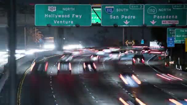 Los Angeles Hollywood Freeway Northbound Night Traffic Time Lapse — Vídeo de Stock