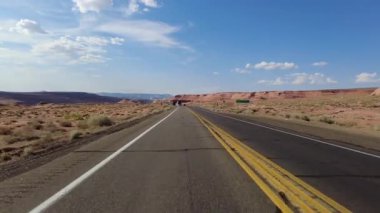 Arizona plakalı Desert Highway S 02 Güneybatı Manzaralı ABD