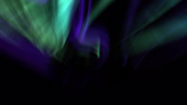 Ethereal Aurora Parıltısı Animasyon Mor ve Yeşil Döngü