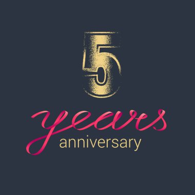 5. yıl dönümü vektör simgesi, logo. 5. yıldönümü dekorasyonu için altın simli grafiksel tasarım öğesi.