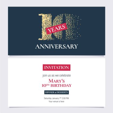 10. yıl dönümü davetiyesi vektör illüstrasyonu. 10. yıl dönümü partisi ya da vücut kopyasıyla akşam yemeği daveti için altın sayılı tasarım şablonu
