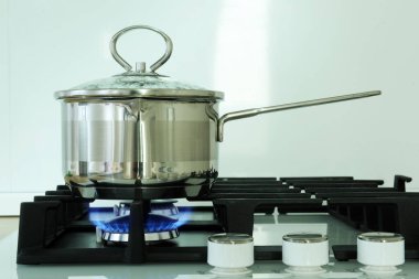 gaz potu kaynar soba yangın