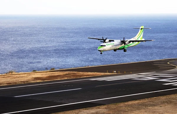 Funchal Madeira Portugal Setembro Binter Canarias Naysa Atr Kry Aeroporto — Fotografia de Stock