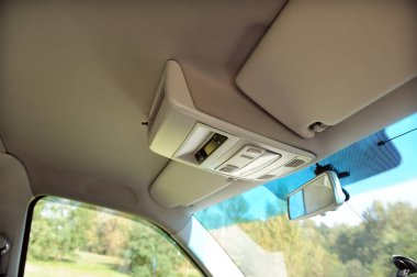 Torpido gözüne yakın çekim, havalandırma ayarları, klima.. 