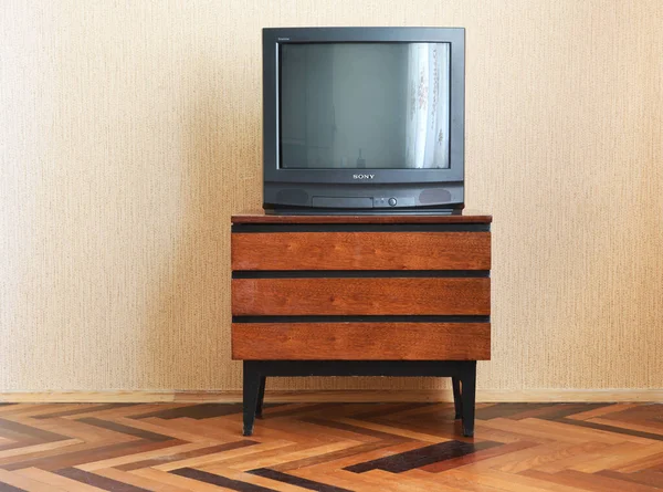 Belarus Minsk Haziran 2019 Eski Televizyon Ahşap Antikacı Dolabında Eski — Stok fotoğraf