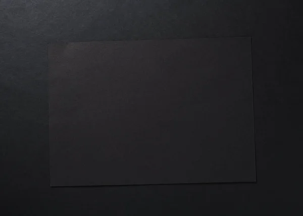 Feuille Papier Noire Sur Fond Noir Fond Papier Texturé Abstrait — Photo
