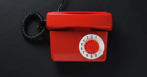 Teléfono Fijo Rojo Antiguo Con Esfera Disco Sobre Fondo Negro —  Fotos de Stock