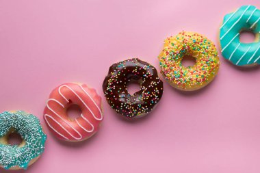 Kopyalama alanı ile renkli tatlı arka plan. 