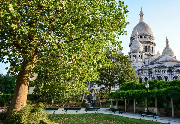 Вид Небольшой Сквер Монмартре Париж Франция Sacre Coeur Felika Фаллика — стоковое фото