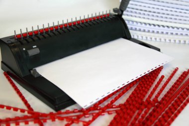 Broşür belge bağlama