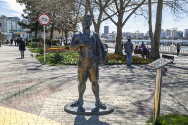 Gelendzhik, Rusya Federasyonu, 1 Nisan 2018: Gelendzhik resort Rıhtımlar üzerinde fotoğrafçı-turistik heykel