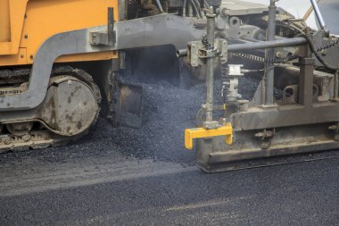yollar şehir, asfalt döşeme, yangın önleyici donatım tamiri