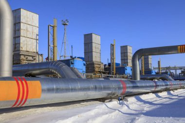 Petrol, gaz endüstrisi. Benzin güçlendirici kompresör istasyonu, gaz Ulaştırma tesisi