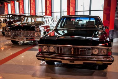 Rusya, Kamensk Shakhtinsky - 13 Ekim 2017: Müzesi SSCB, eski arabalar.