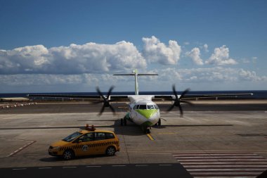 Ada, Tenerife, İspanya-21 Nisan, 2017: tenerife sur Havaalanı, uçak küçük uçak, Editör.
