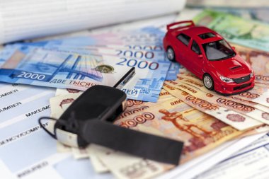 Bir Rostov on Don, Rusya, 23 Mayıs 2018: motorlu Rusya'da sigorta kavramı. Zorunlu üçüncü şahıs / yeşil Slip sigorta politikası, Rus ruble. 