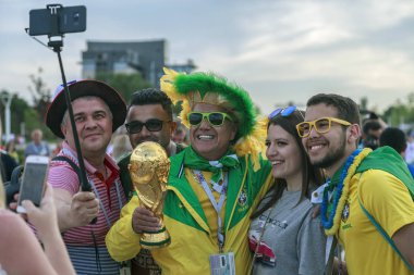 Rostov-On-Don, Rusya-17 Haziran 2018: FIFA Dünya Kupası 2018 ev sahibi şehir Rostov-on-Don yer Rostov Arena, Brezilya hayranları,