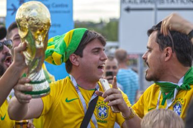 Rostov-On-Don, Rusya-17 Haziran 2018: FIFA Dünya Kupası 2018 ev sahibi şehir Rostov-on-Don yer Rostov Arena, Brezilya hayranları,