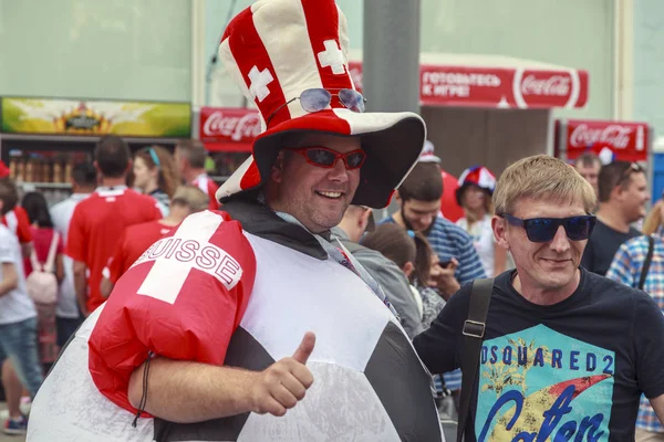 Rostov-On-Don, Rusya-17 Haziran, 2018: FIFA Dünya Kupası 2018 ev sahibi şehir Rostov-on-Don yer Rostov Arena, fanlar, İsviçre