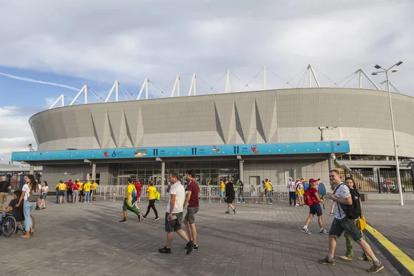 Ostov Don, Rusya-17 Haziran 2018: FIFA Dünya Kupası 2018 ev sahibi şehir Rostov-on-Don yer Rostov Arena, inşaat, akşam manzara tamamlanması aşamasında Rostov Arena Stadyumu.