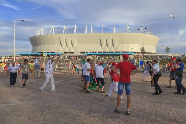 Ostov Don, Rusya-17 Haziran 2018: FIFA Dünya Kupası 2018 ev sahibi şehir Rostov-on-Don yer Rostov Arena, inşaat, akşam manzara tamamlanması aşamasında Rostov Arena Stadyumu.
