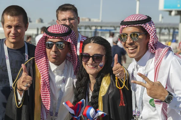 Rostov-On-Don, Rusya Federasyonu - 20 Haziran 2018: FIFA Dünya Kupası 2018 ev sahibi şehir Rostov-on-Don Rostov Arena, Suudi Arabistan hayranları editoryal yerleştirin.