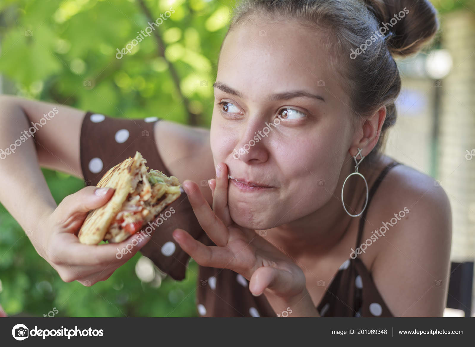 Free hillary bukkake compilation Teen les sex
