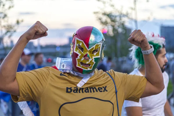 Rostov-On-Don, Rusya-23 Haziran 2018: FIFA Dünya Kupası 2018 ev sahibi şehir Rostov-on-Don yer Rostov Arena, Rusya, editoryal Meksika futbol hayranları 