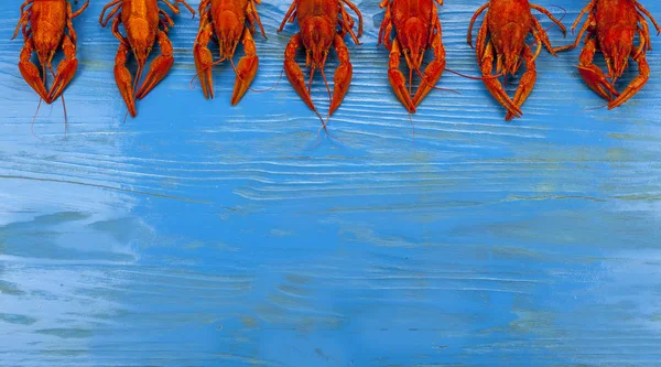 Boiled Cooked Crayfish Blue Background Lemon Dill — Stock Photo, Image