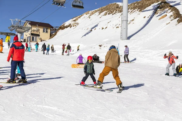 Oroszország Sochi December 2017 Ski Resort Ion Sípálya Snowboard Tracesi — Stock Fotó