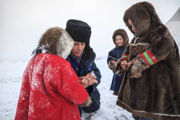 Residente Tundra Moradores Indígenas Extremo Norte Tundra Área Aberta Crianças — Fotografia de Stock